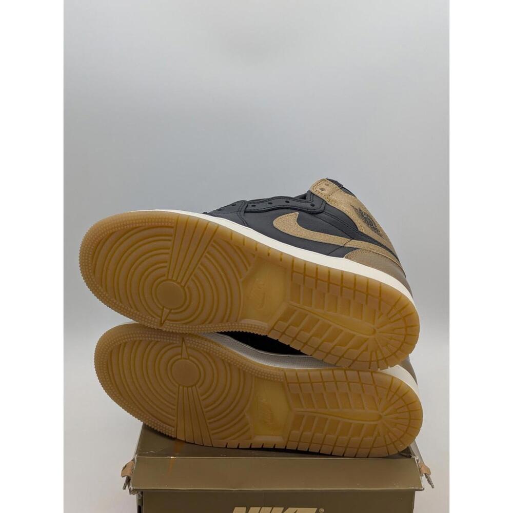 Nike Air Jordan 1 High OG GS Black Gold FD1437-071 Shoe Kids Size 5Y / Women 6.5 - Picture 7 of 8